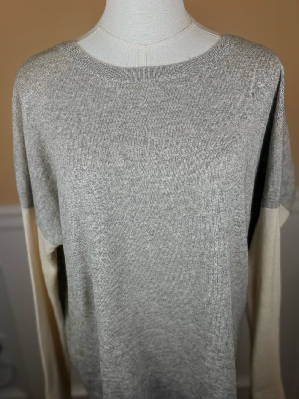 🤍 Vince Wool Cashmere Colorblock Sweater XS Heather Gray & Ivory